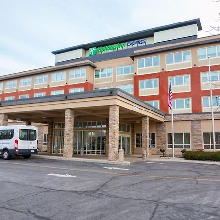 Holiday Inn Express Columbus Airport Easton Extérieur photo